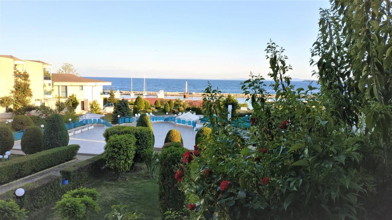 Baratero Vlas Marina Apartment Свети-Влас Экстерьер фото