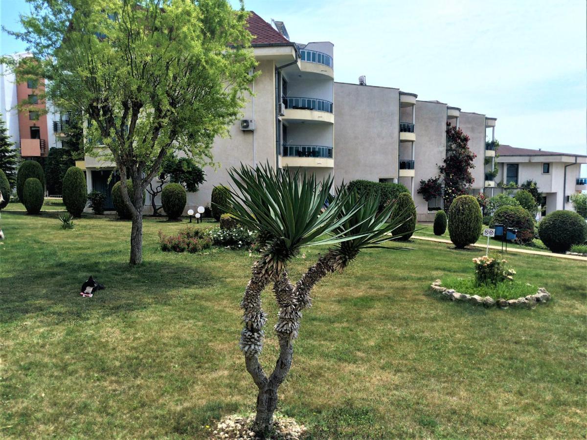 Baratero Vlas Marina Apartment Свети-Влас Экстерьер фото