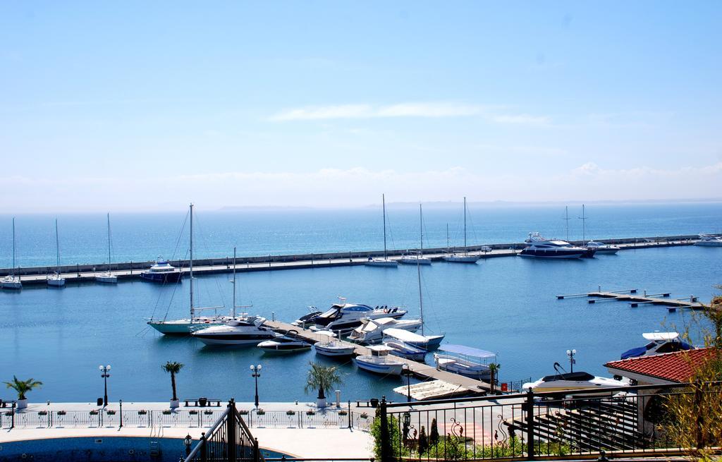 Baratero Vlas Marina Apartment Свети-Влас Экстерьер фото
